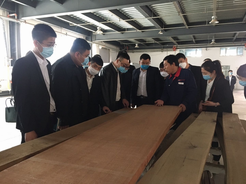 5。。。。。.jpg