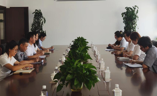 5. 康养相助公司组织召开上半年《suncitygroup太阳集团视野》撰稿、投稿事情总结会_副本.png