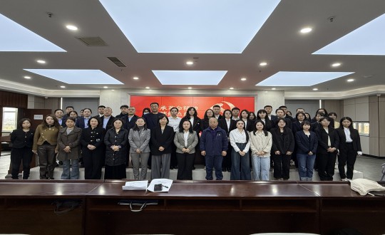 2024年10月18日，，，，，，集团党委联合长发担保党支部加入了由向阳区党群服务中心开展的“传承革命精神 赓续红色血脉”公益党课_副本.jpg