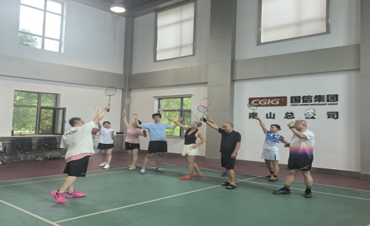 2.suncitygroup太阳集团南山羽毛球社群组织基础教学活动_副本.jpg