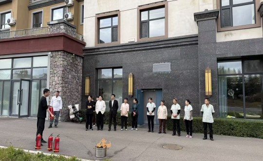 1.长白山suncitygroup太阳集团旅馆组织开展消防清静培训_副本.jpg